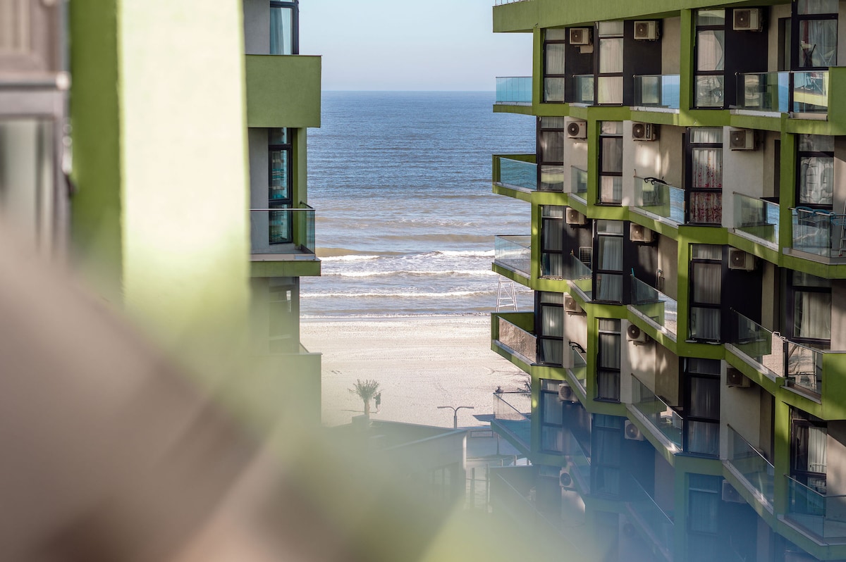 Waves Studio In Alezzi Pools and Spa — Studio — sea-view vacation rental at Alezzi Beach Resort, Mamaia Nord, Constanța, Romania — property photo 6 | Aqua Vista Rentals
