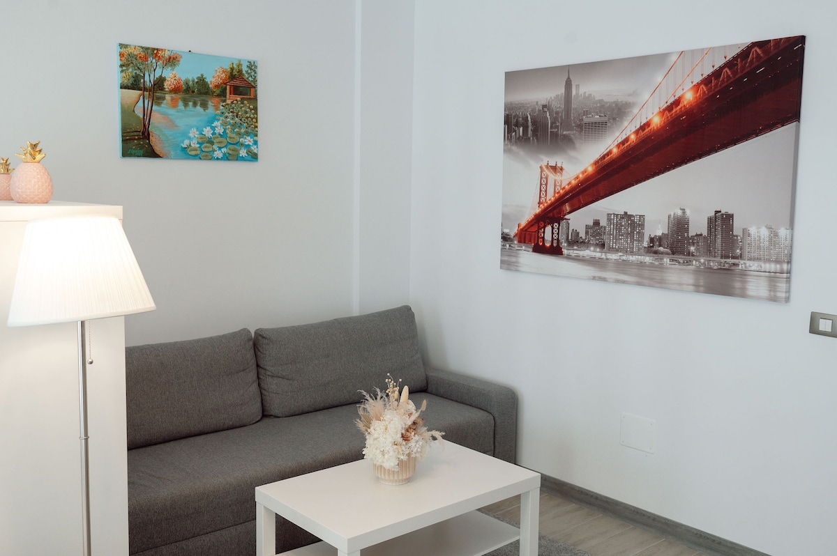 Waves Studio In Alezzi Pools and Spa — Studio — sea-view vacation rental at Alezzi Beach Resort, Mamaia Nord, Constanța, Romania — property photo 7 | Aqua Vista Rentals
