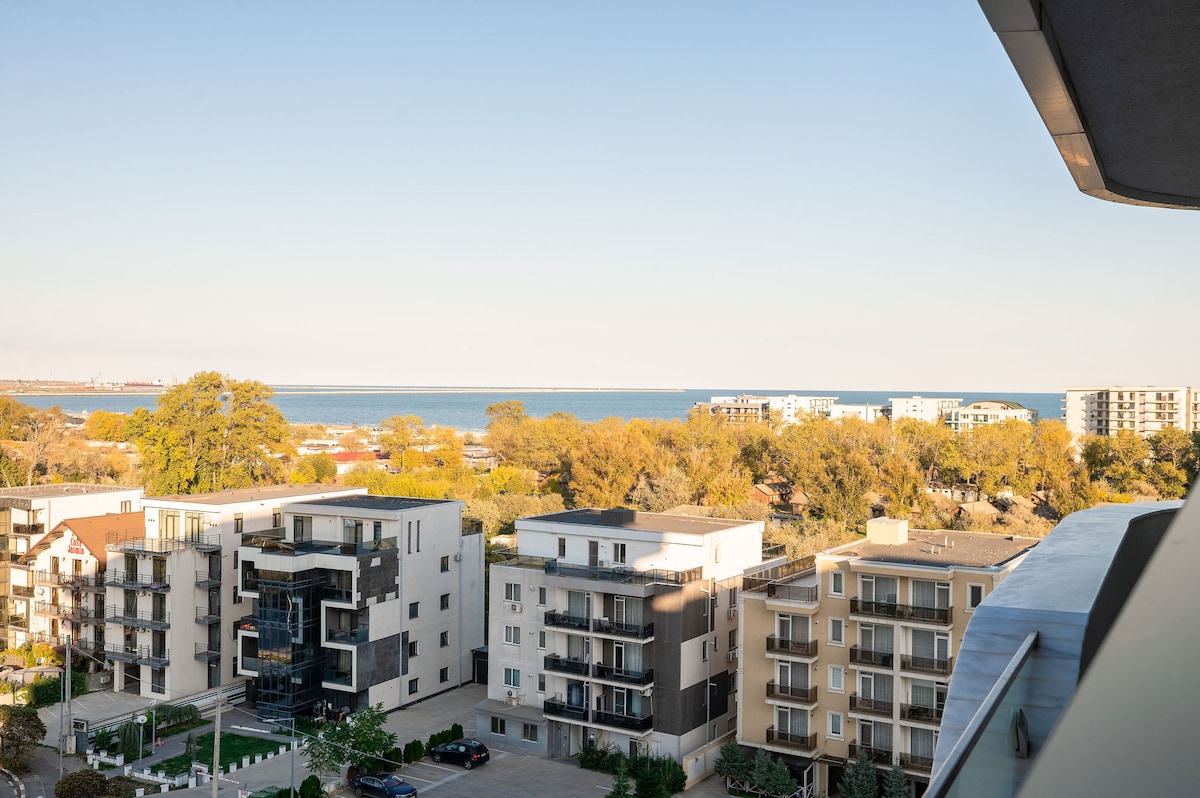 Glam Apartment in Odyssey Spa Pools and Parking — Apartment — sea-view vacation rental at Alezzi Odyssey, Mamaia Nord, Constanța, Romania — property photo 6 | Aqua Vista Rentals