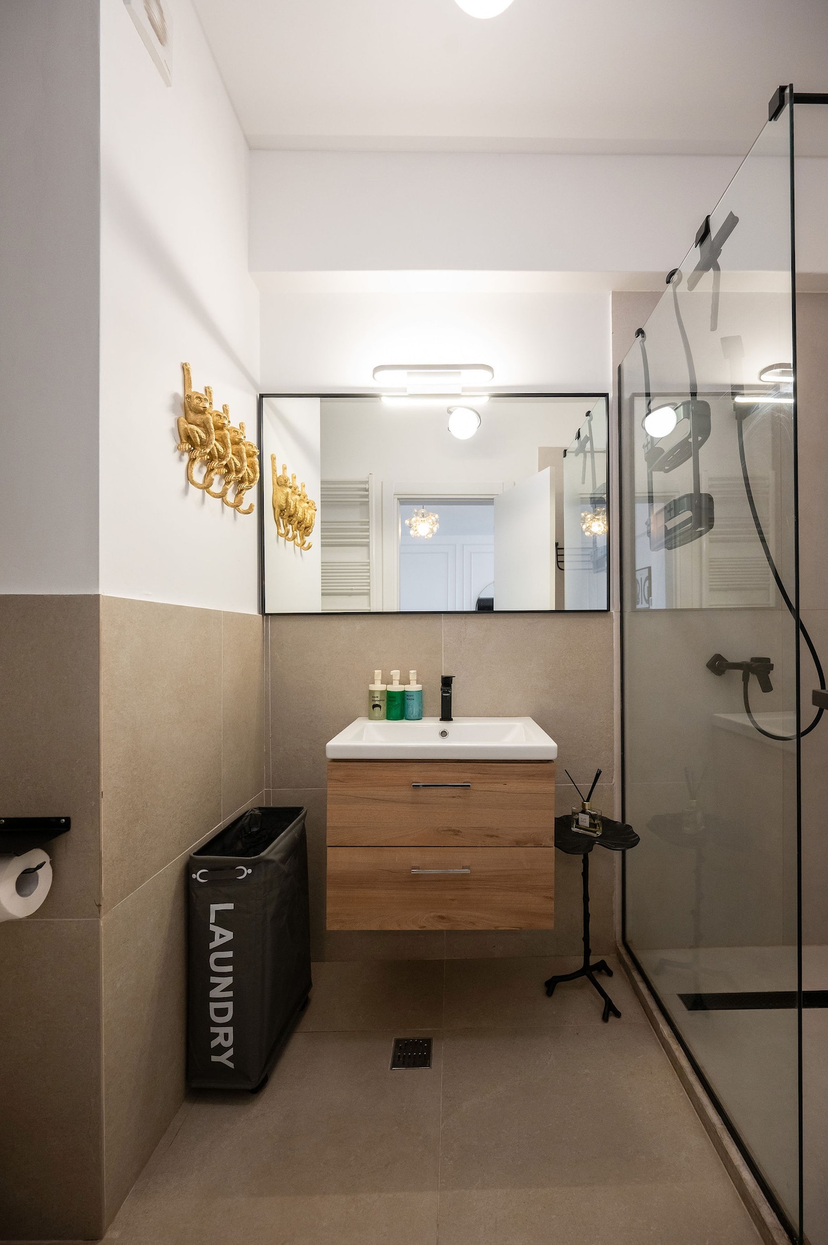Glam Apartment in Odyssey Spa Pools and Parking — Apartment — sea-view vacation rental at Alezzi Odyssey, Mamaia Nord, Constanța, Romania — property photo 8 | Aqua Vista Rentals