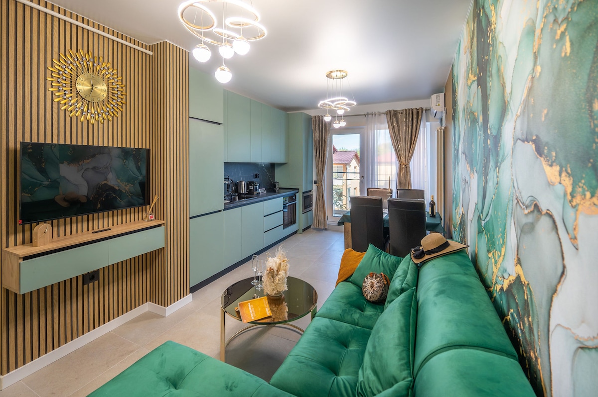 Green Signature Apartment in Odyssey spa and pools — Apartament — închiriere de vacanță cu vedere la mare în Alezzi Odyssey, Mamaia Nord, Constanța, România — fotografia 7 a proprietății | Aqua Vista Rentals