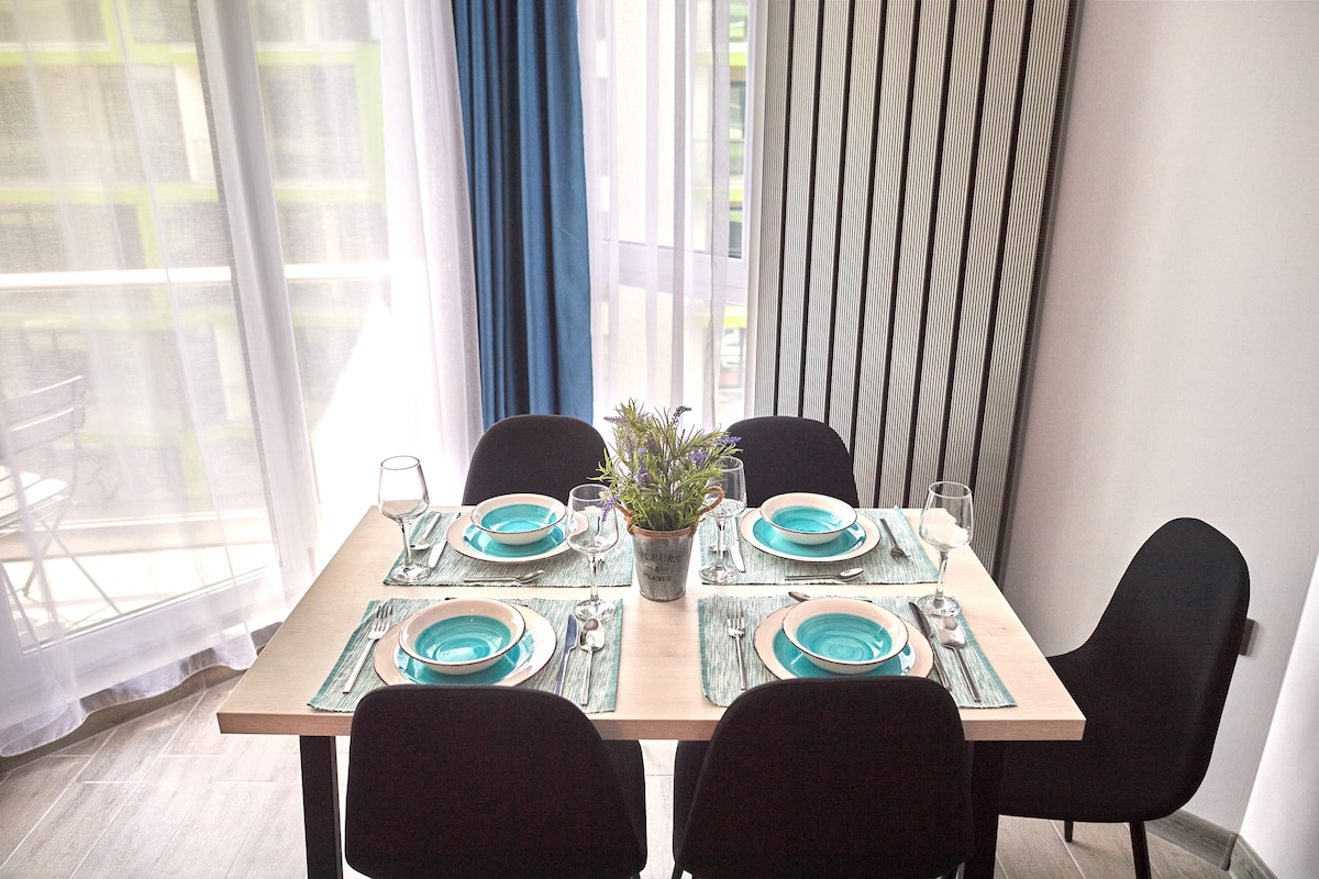 AZ-K62-e3-GoldenStd-S-4p-Cs — Studio — închiriere de vacanță cu vedere la mare în Alezzi Beach Resort, Mamaia Nord, Constanța, România — fotografia 8 a proprietății | Aqua Vista Rentals