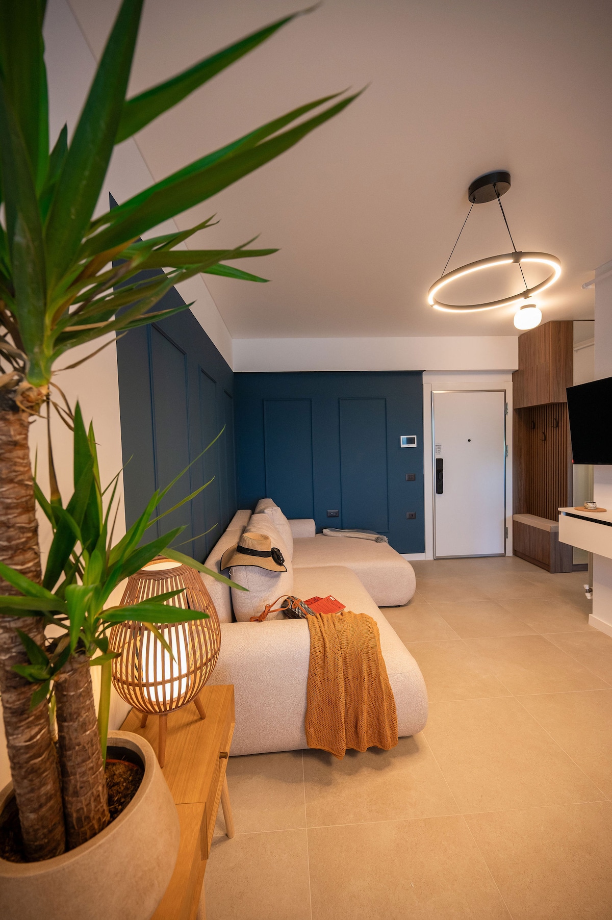Chestnut apartment in Odyssey pools spa n parking — Apartament — închiriere de vacanță cu vedere la mare în Alezzi Odyssey, Mamaia Nord, Constanța, România — fotografia 4 a proprietății | Aqua Vista Rentals