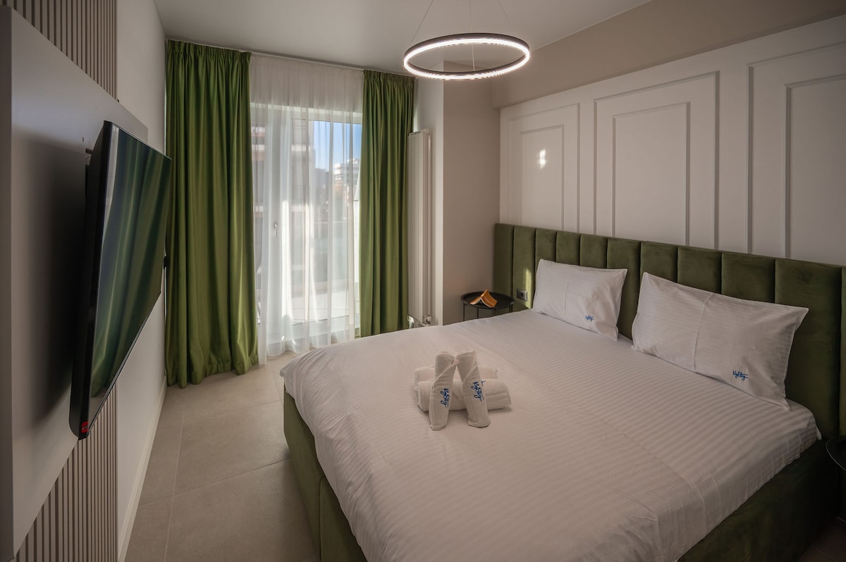 Chic Apartment in Odyssey Pools Spa and Parking — Apartment — vacation rental at Alezzi Odyssey, Mamaia Nord, Constanța, Romania — property photo 5 | Aqua Vista Rentals