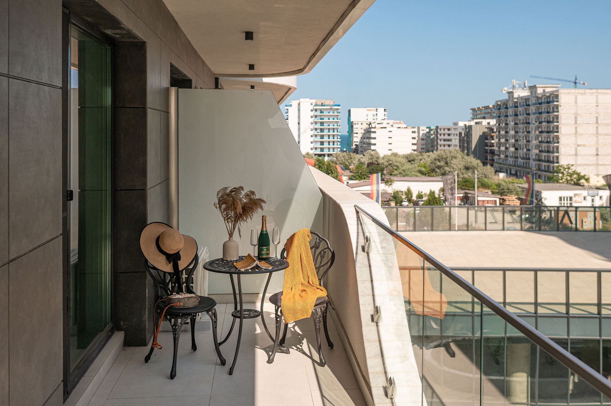 Nord Luxury 61 Apartment in Odyssey Spa&Pool-parking — Apartment — city-view vacation rental at Alezzi Odyssey, Mamaia Nord, Constanța, Romania — property photo 3 | Aqua Vista Rentals