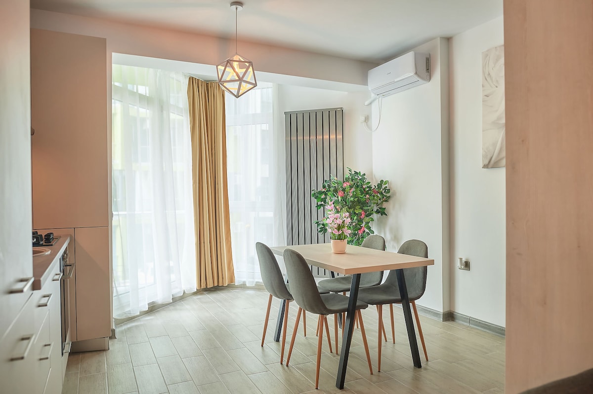 Fanta Sea Apartament Spa n Pool Beach resort — Apartment — vacation rental at Alezzi Beach Resort, Mamaia Nord, Constanța, Romania — property photo 6 | Aqua Vista Rentals