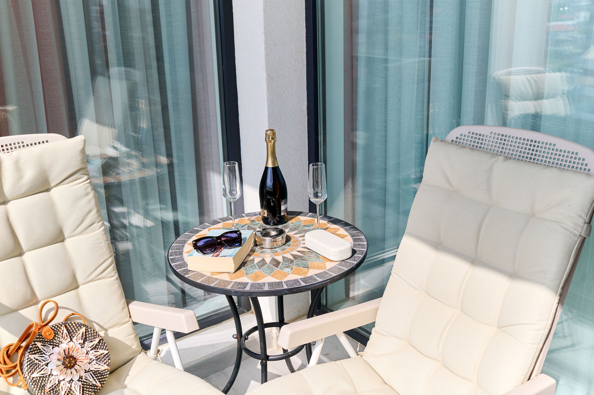 Dazzling Sunset Studio in Nord10 Pool Resort — Studio — închiriere de vacanță în Nord10 by Alezzi, Mamaia Nord, Constanța, România — fotografia 6 a proprietății | Aqua Vista Rentals