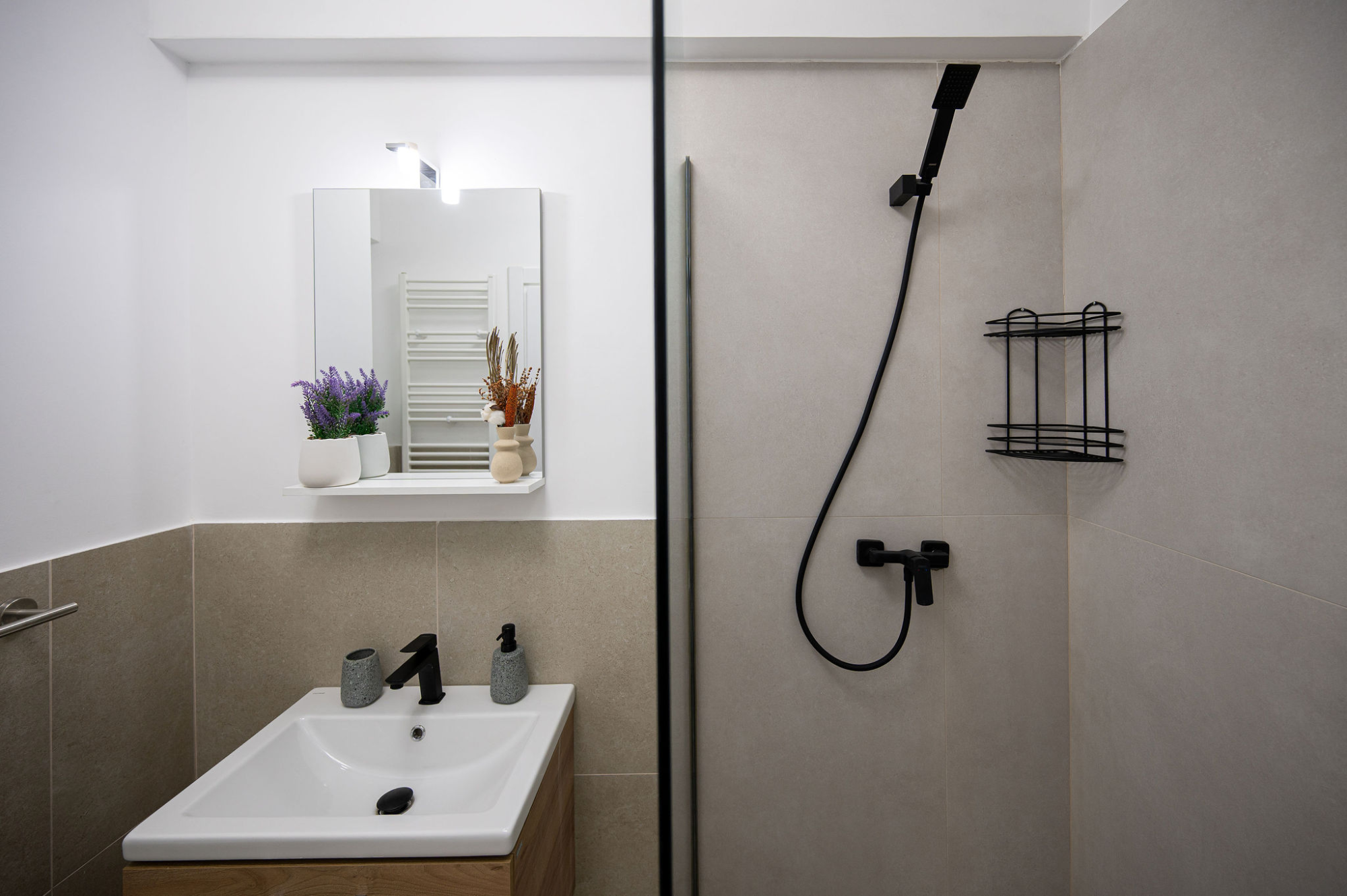 Josephine Apartment in Odyssey Spa & Pool-parking — Apartment — vacation rental at Alezzi Odyssey, Mamaia Nord, Constanța, Romania — property photo 7 | Aqua Vista Rentals