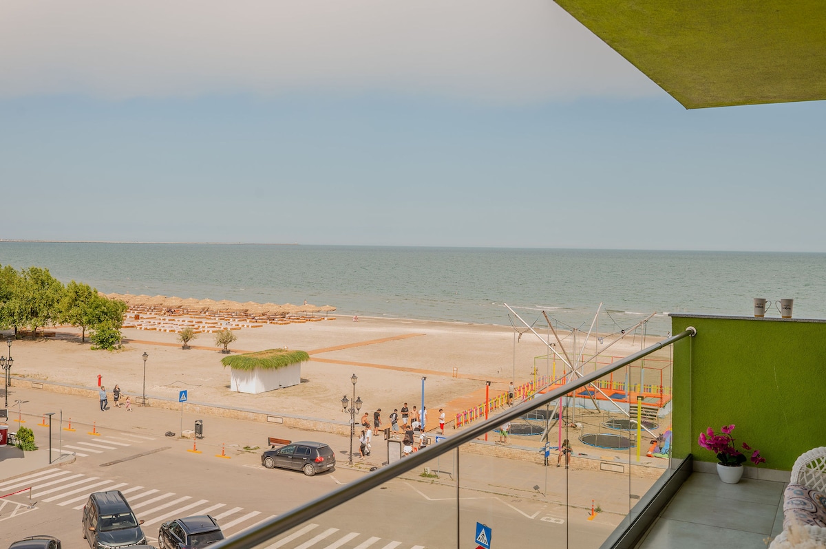 Berlin apartment 22 sea view Spa and pools parking — Apartament — închiriere de vacanță cu vedere la mare în Alezzi Beach Resort, Mamaia Nord, Constanța, România — fotografia 5 a proprietății | Aqua Vista Rentals