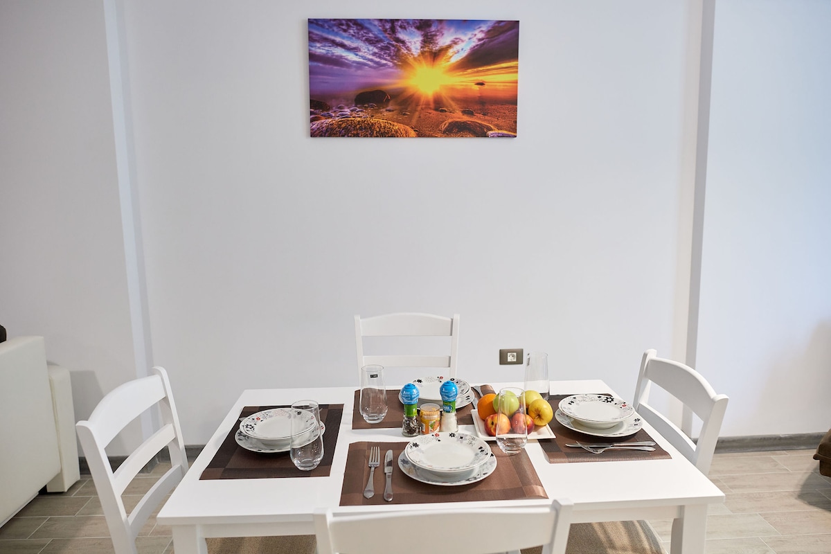 Endless Summer Suite 38 Pools Spa Parking Resort — Suite — sea-view vacation rental at Alezzi Beach Resort, Mamaia Nord, Constanța, Romania — property photo 8 | Aqua Vista Rentals