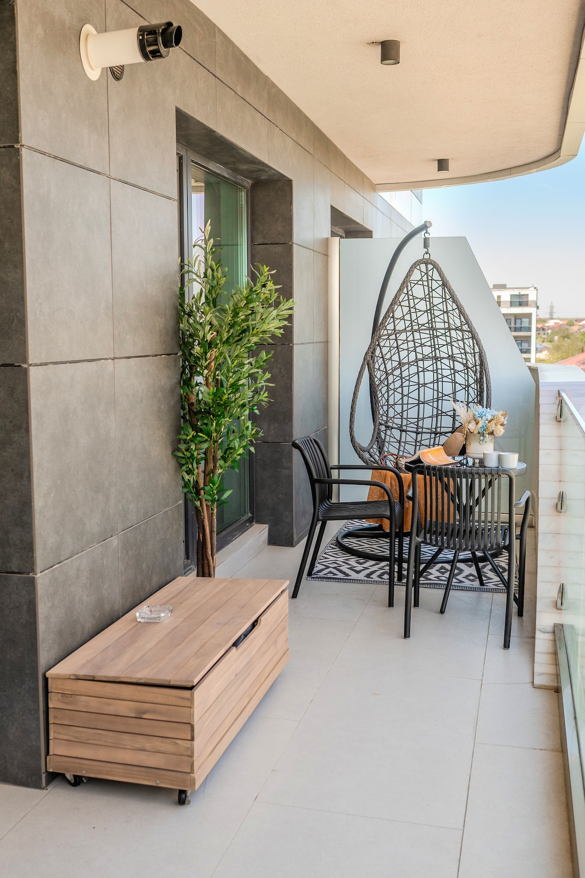 Velvet Breeze in Odyssey Pools Spa and Parking — Apartament — închiriere de vacanță în Alezzi Odyssey, Mamaia Nord, Constanța, România — fotografia 5 a proprietății | Aqua Vista Rentals