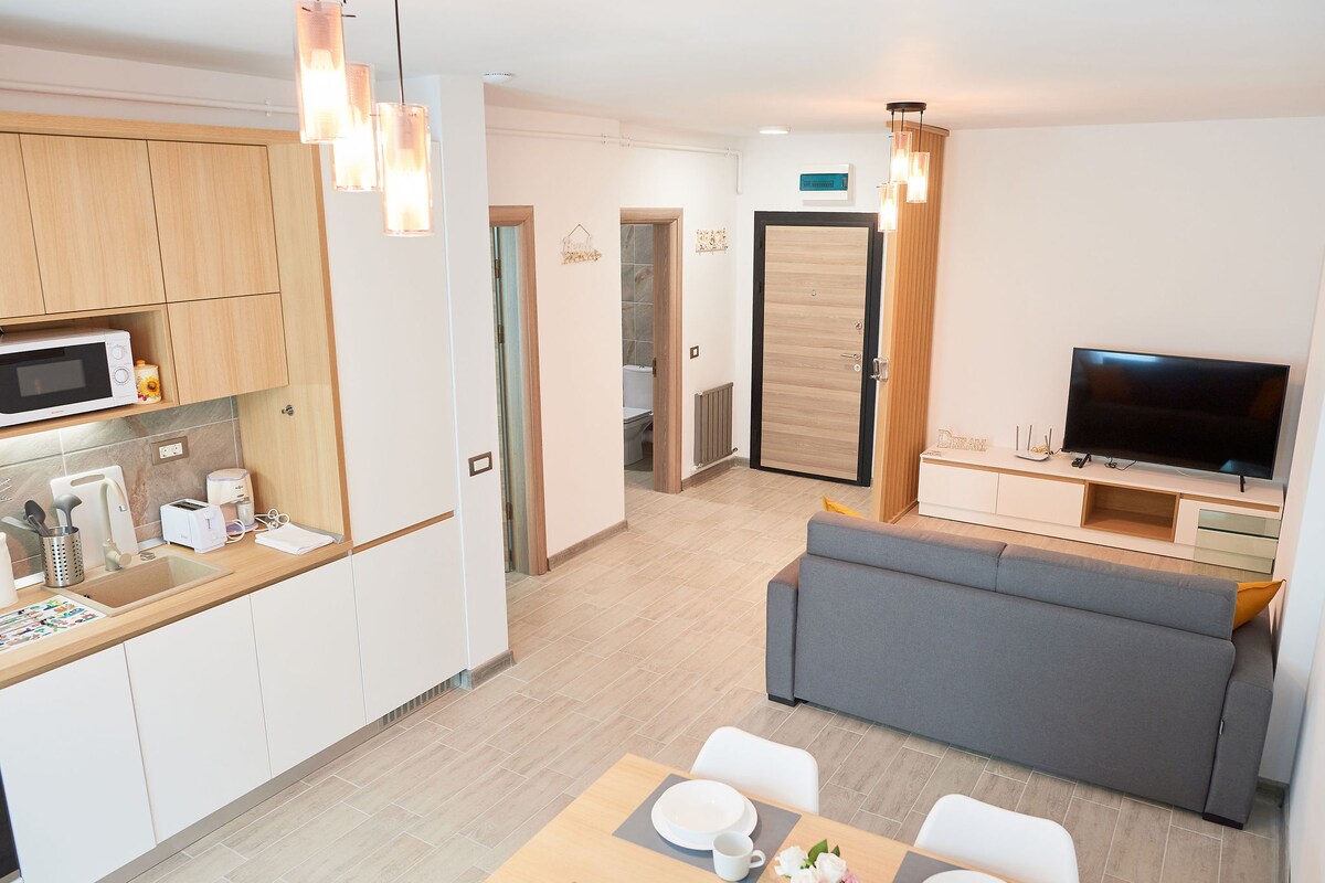 Opal Luxury Apartment 109 Spa n Pool Beach resort — Apartament — închiriere de vacanță în Alezzi Beach Resort, Mamaia Nord, Constanța, România — fotografia 8 a proprietății | Aqua Vista Rentals