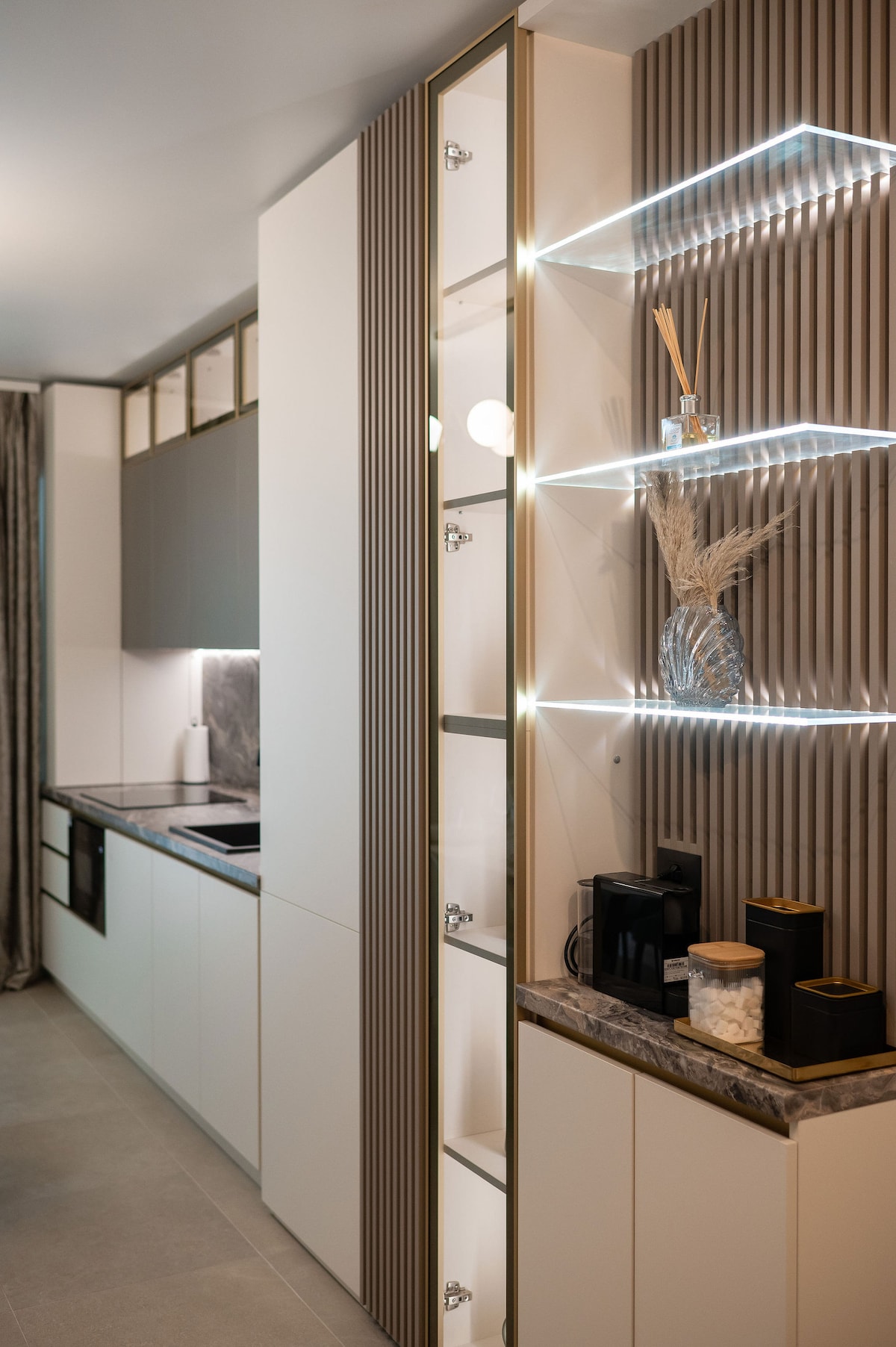 Odyssey C3 Premium Apartment Spa Pools — Apartment — vacation rental at Alezzi Odyssey, Mamaia Nord, Constanța, Romania — property photo 8 | Aqua Vista Rentals