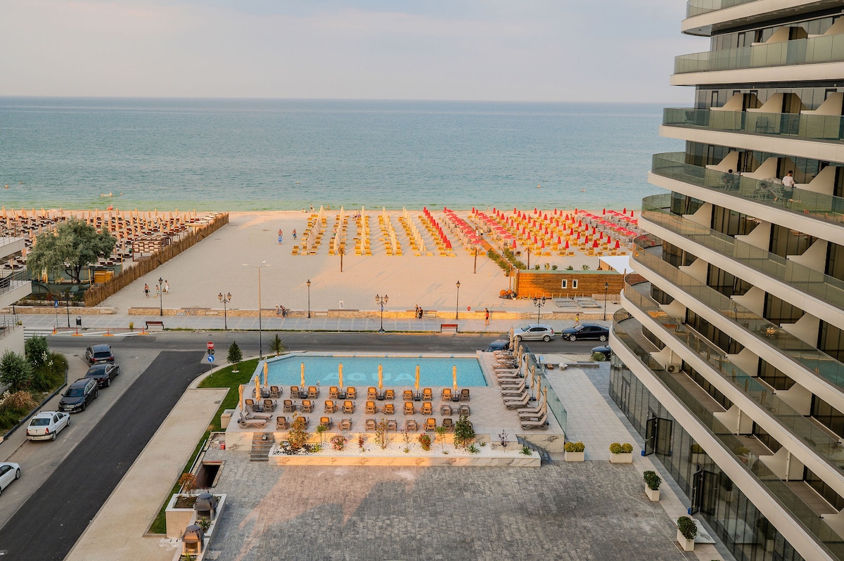 AC-605-Corniche Collection (151 SQM 2BD Corner View) — Apartment — city-view vacation rental at Aqua Cullinan Resort & SPA, Mamaia Nord, Constanța, Romania — property photo 4 | Aqua Vista Rentals