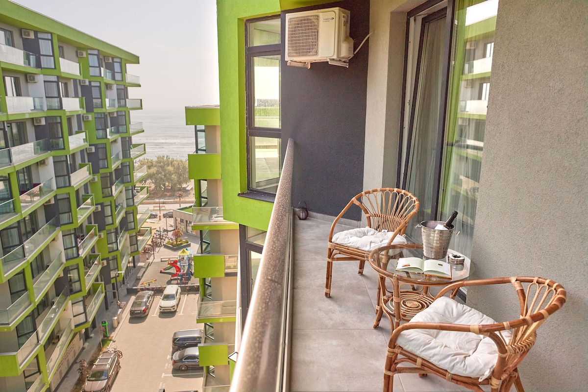 Opal Luxury Apartment 91 Spa n Pool Beach resort — Apartment — sea-view vacation rental at Alezzi Beach Resort, Mamaia Nord, Constanța, Romania — property photo 3 | Aqua Vista Rentals