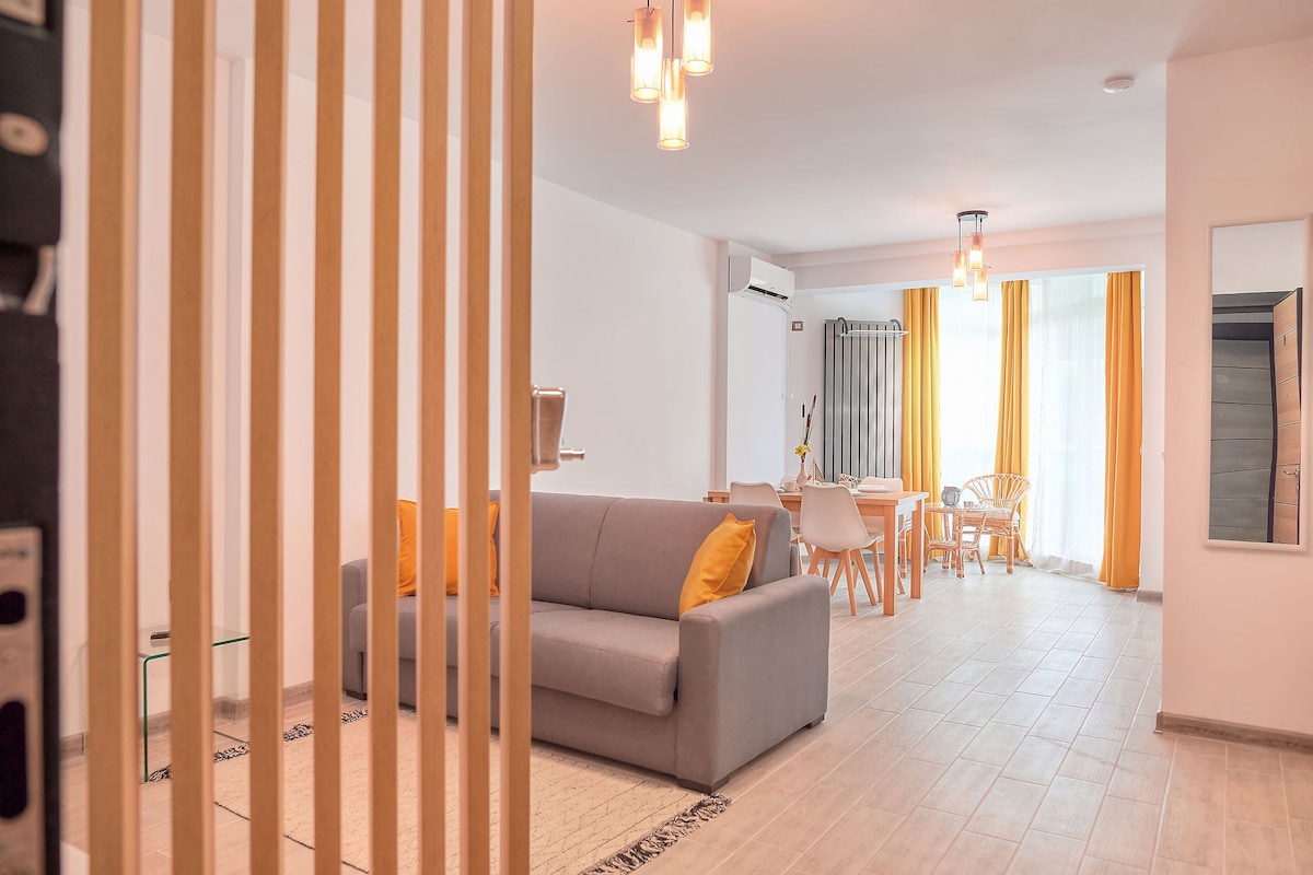 Opal Luxury Apartment 91 Spa n Pool Beach resort — Apartment — sea-view vacation rental at Alezzi Beach Resort, Mamaia Nord, Constanța, Romania — property photo 4 | Aqua Vista Rentals