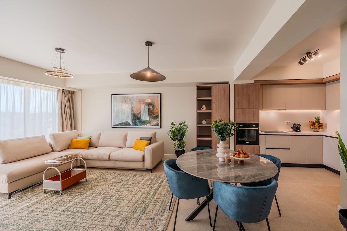 AC-635-Silver Spirit Collection (104 SQM 1BD+ City View) — Apartament — închiriere de vacanță cu vedere la oraș în Aqua Cullinan Resort & SPA, Mamaia Nord, Constanța, România — fotografia principală a proprietății | Aqua Vista Rentals
