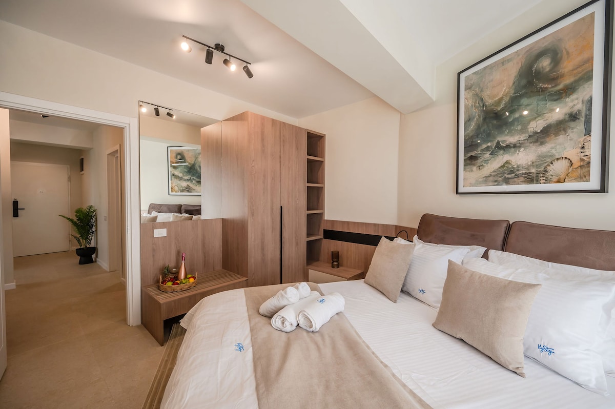 AC-631-Corniche Collection (151 SQM 2BD Corner View) — Apartment — city-view vacation rental at Aqua Cullinan Resort & SPA, Mamaia Nord, Constanța, Romania — property photo 6 | Aqua Vista Rentals