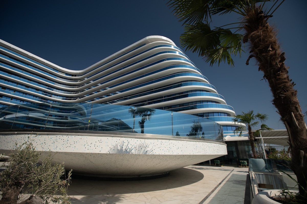 White Titanic Pink sea view studio parking — Studio — închiriere de vacanță cu vedere la mare în White Titanic Mamaia, Mamaia Nord, Constanța, România — fotografia 7 a proprietății | Aqua Vista Rentals