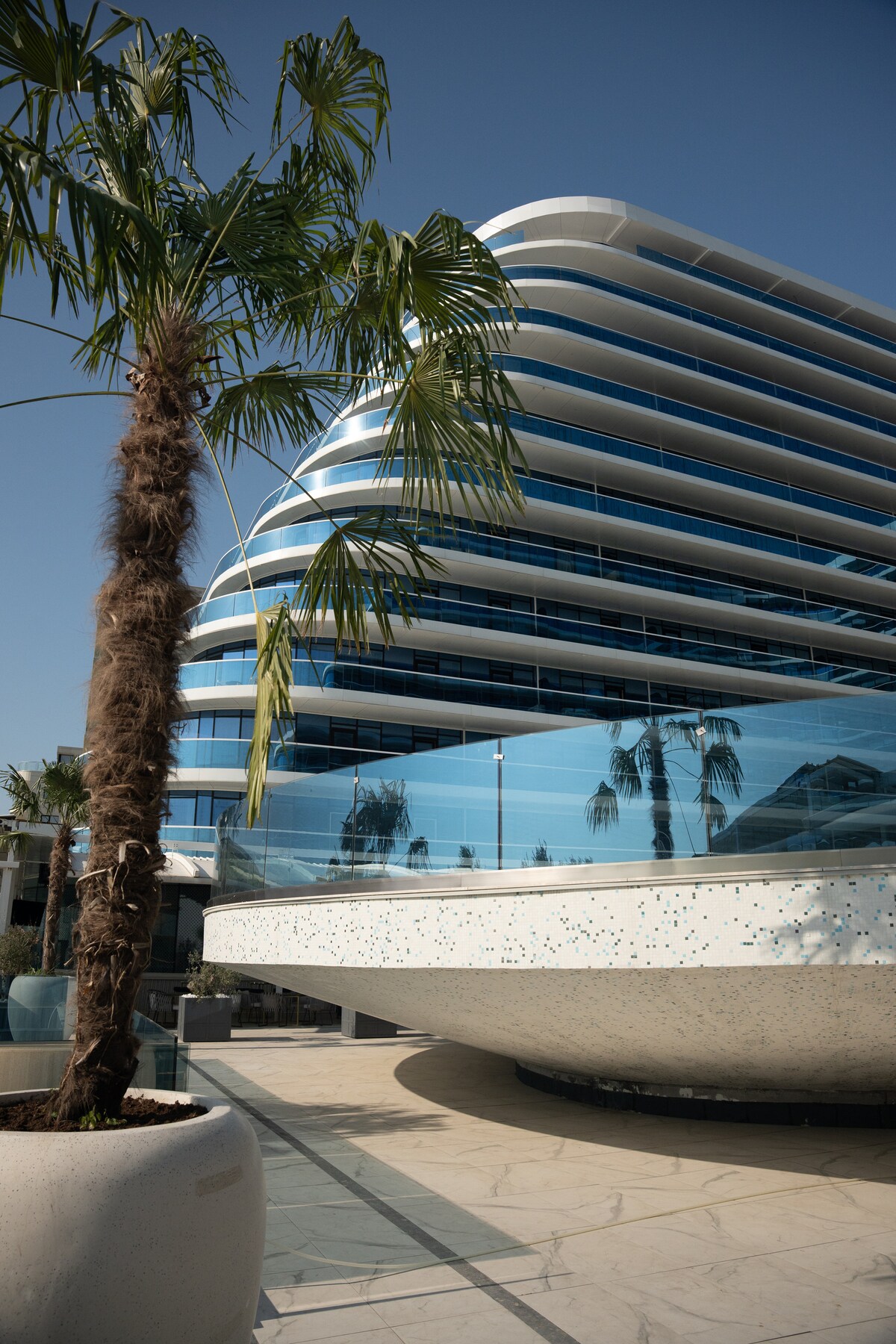 White Titanic Pink sea view studio parking — Studio — închiriere de vacanță cu vedere la mare în White Titanic Mamaia, Mamaia Nord, Constanța, România — fotografia 8 a proprietății | Aqua Vista Rentals
