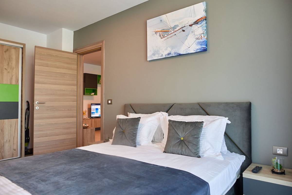 Meraki Luxury Apartment Spa n Pool Beach resort — Apartament — închiriere de vacanță cu vedere la mare în Alezzi Beach Resort, Mamaia Nord, Constanța, România — fotografia 6 a proprietății | Aqua Vista Rentals