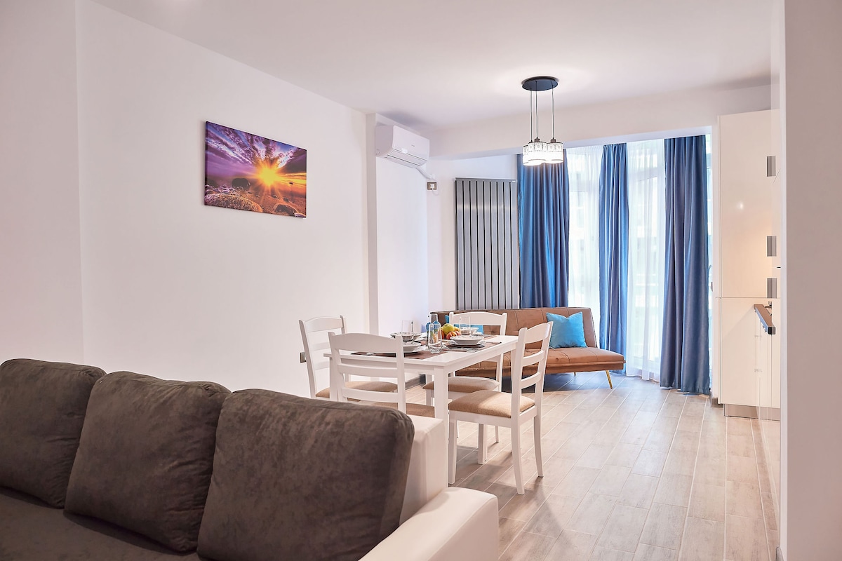 Regatta Sea View Apartment Spa n Pool Beach resort — Apartament — închiriere de vacanță cu vedere la mare în Alezzi Beach Resort, Mamaia Nord, Constanța, România — fotografia 6 a proprietății | Aqua Vista Rentals