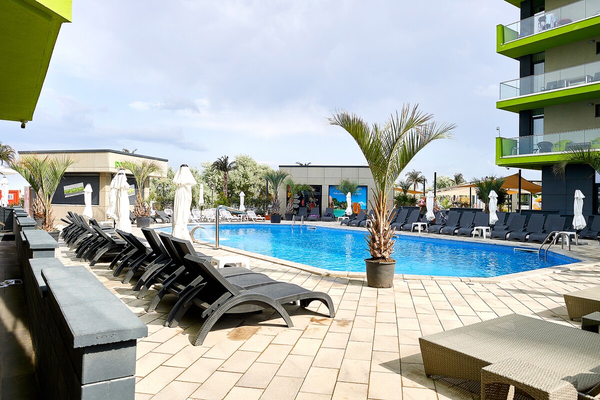 Aba Luxury Studio Spa n Pool Beach resort — Studio — vacation rental at Alezzi Beach Resort, Mamaia Nord, Constanța, Romania — property photo 6 | Aqua Vista Rentals