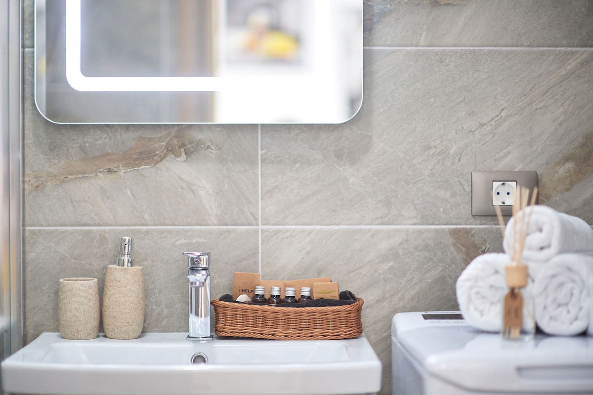 Aba Luxury Studio Spa n Pool Beach resort — Studio — vacation rental at Alezzi Beach Resort, Mamaia Nord, Constanța, Romania — property photo 8 | Aqua Vista Rentals