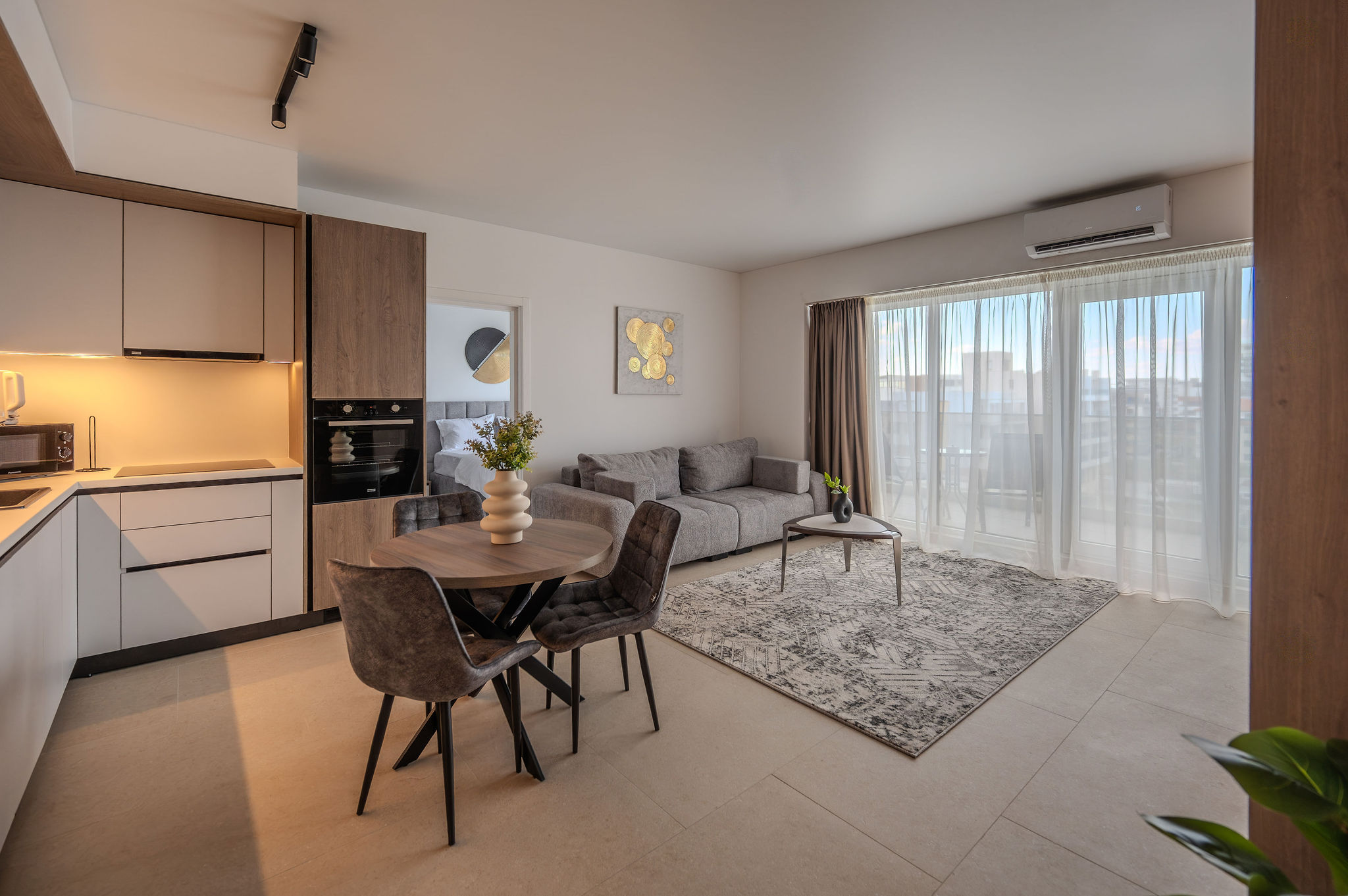 AC-413-Dawn Collection (90 SQM 1BD Front Sea View) — Apartament — închiriere de vacanță cu vedere la mare în Aqua Cullinan Resort & SPA, Mamaia Nord, Constanța, România — fotografia 6 a proprietății | Aqua Vista Rentals