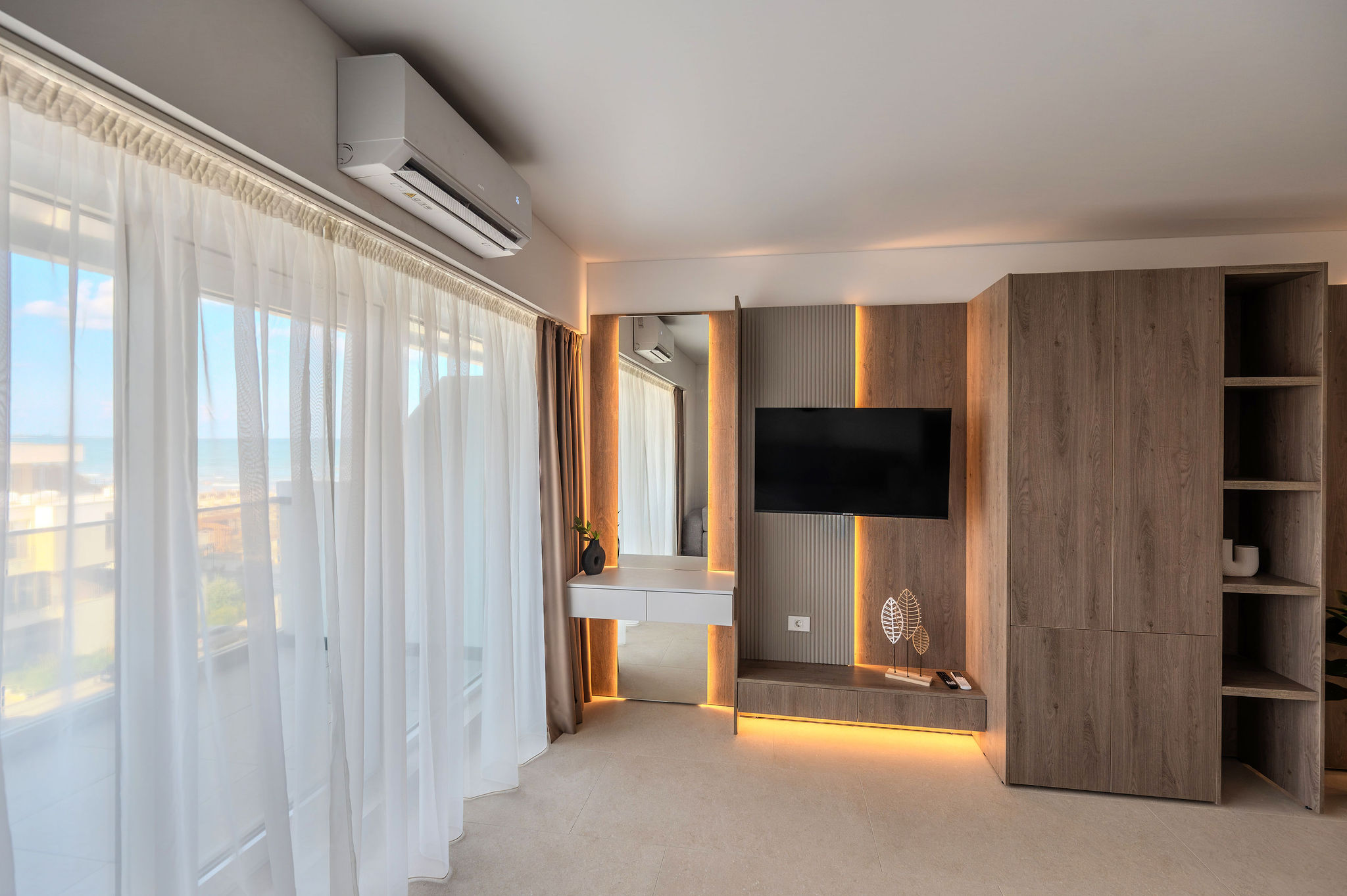 AC-414-Dawn Collection (90 SQM 1BD Front Sea View) — Apartament — închiriere de vacanță cu vedere la mare în Aqua Cullinan Resort & SPA, Mamaia Nord, Constanța, România — fotografia 6 a proprietății | Aqua Vista Rentals