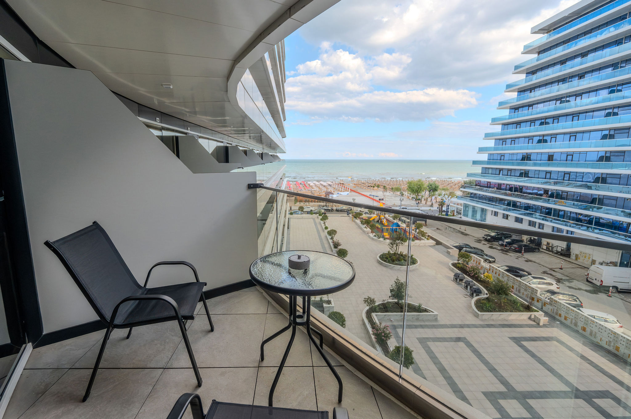 AC-427-Acove Collection (79 SQM. 2BD Studio Sea View) — Studio — închiriere de vacanță cu vedere la mare în Aqua Cullinan Resort & SPA, Mamaia Nord, Constanța, România — fotografia principală a proprietății | Aqua Vista Rentals