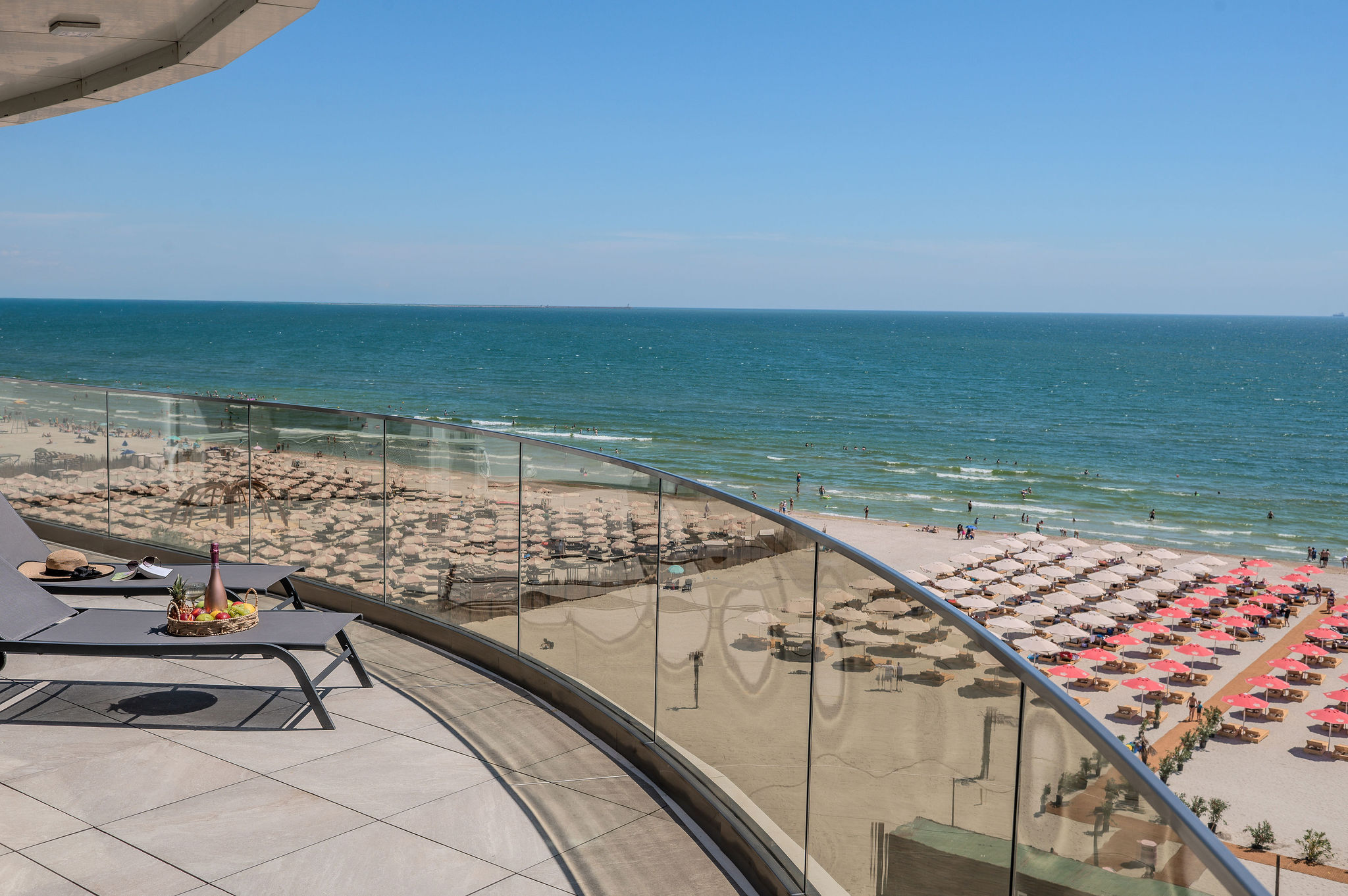 AC-918-Phantom Collection (144 SQM 2BD Panoramic Front Sea View) — Apartament — închiriere de vacanță cu vedere la mare în Aqua Cullinan Resort & SPA, Mamaia Nord, Constanța, România — fotografia principală a proprietății | Aqua Vista Rentals