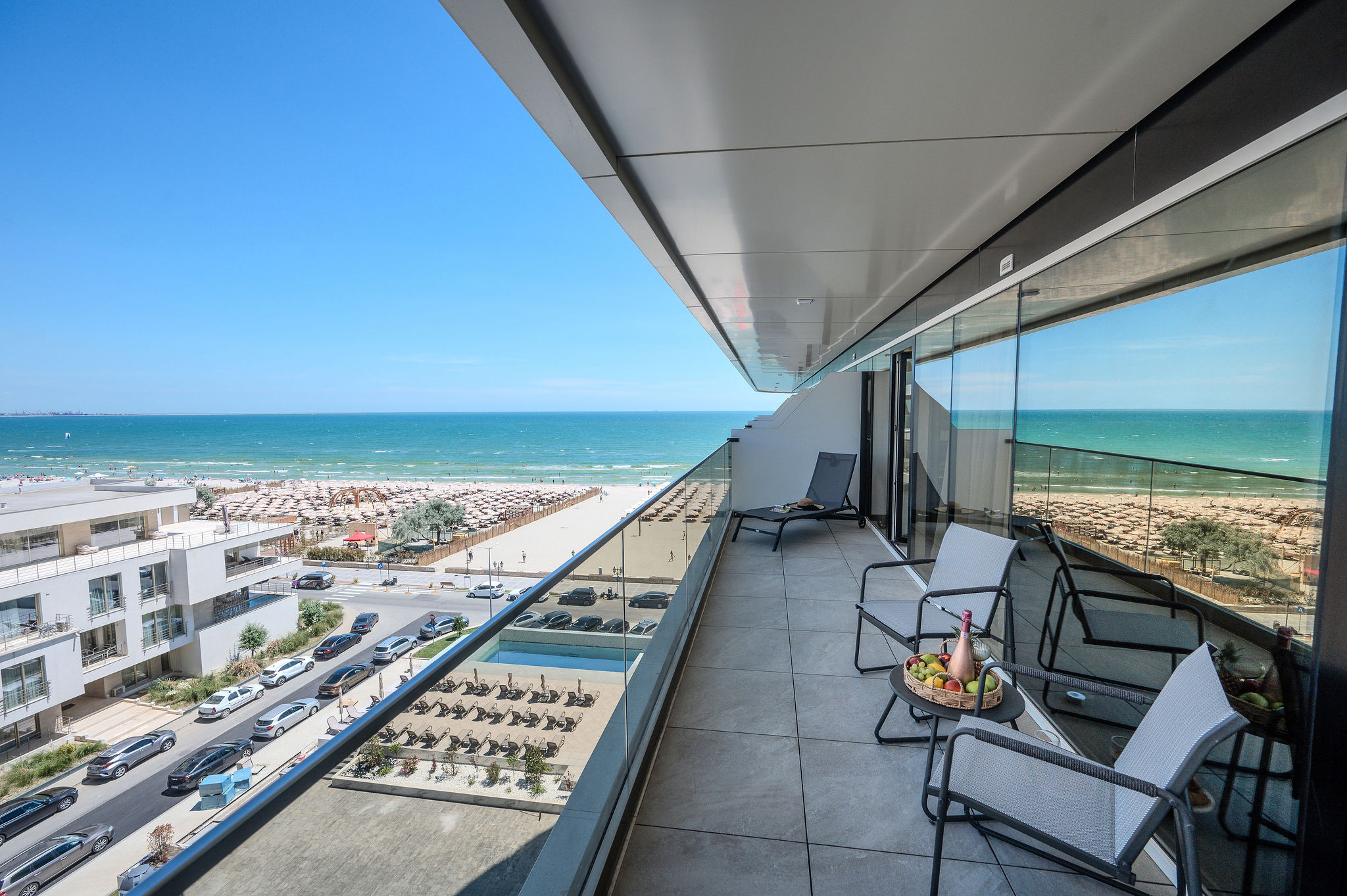 AC-914-Dawn Collection (90 SQM 1BD Front Sea View) — Διαμέρισμα — κατάλυμα διακοπών με θέα στη θάλασσα στο Aqua Cullinan Resort & SPA, Mamaia Nord, Κωνστάντζα, Ρουμανία — φωτογραφία 2 του καταλύματος | Aqua Vista Rentals