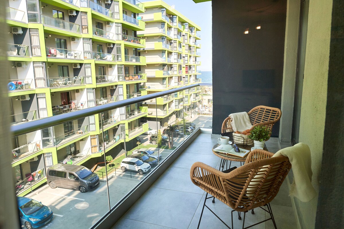 Vanilla Luxury Apartment Spa n Pool beach resort — Apartment — sea-view vacation rental at Alezzi Beach Resort, Mamaia Nord, Constanța, Romania — property photo 2 | Aqua Vista Rentals
