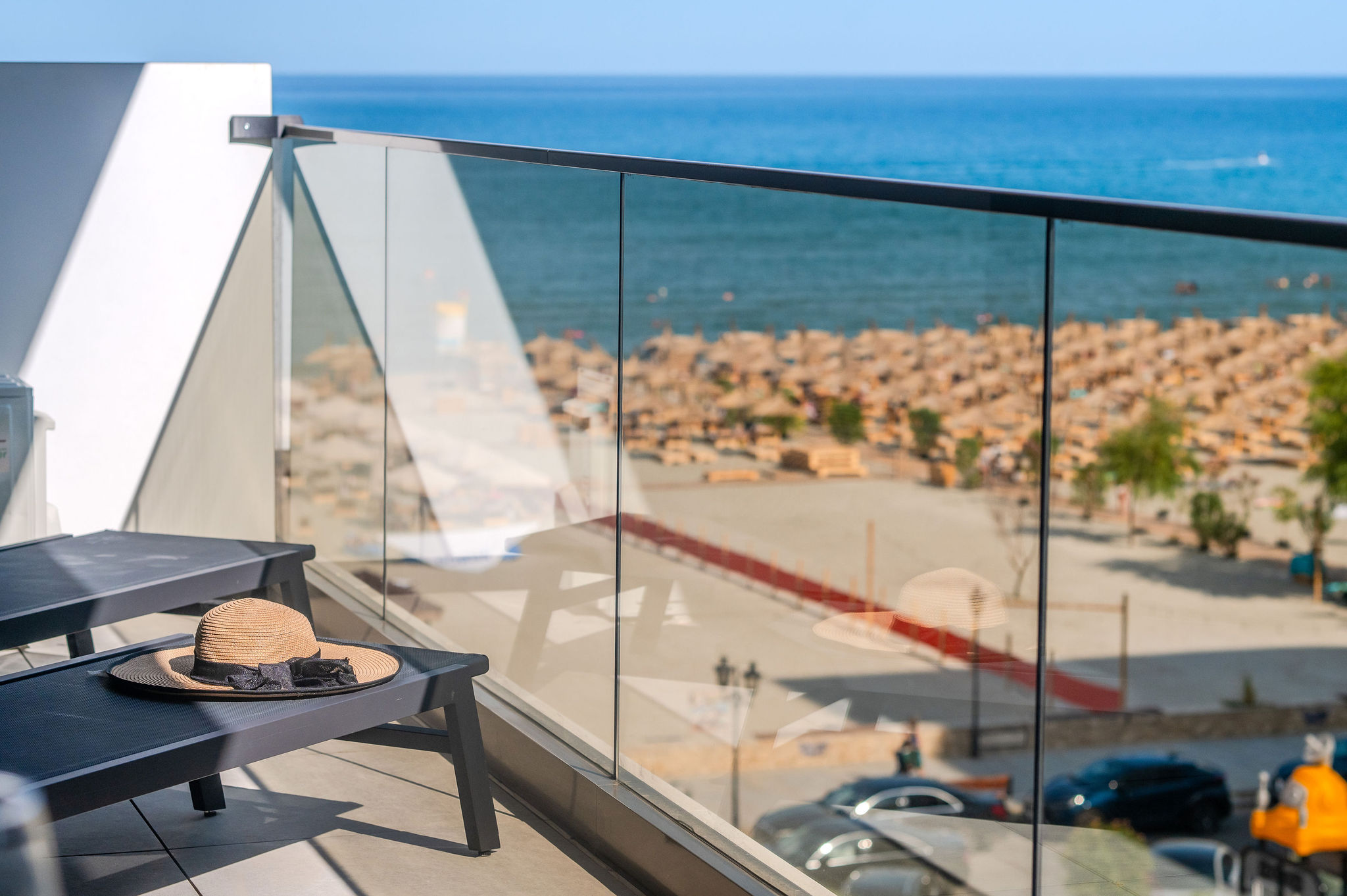 AC-422-Wraith Collection (102 SQM 2BD Family Sea View) — Apartament — închiriere de vacanță cu vedere la mare în Aqua Cullinan Resort & SPA, Mamaia Nord, Constanța, România — fotografia principală a proprietății | Aqua Vista Rentals