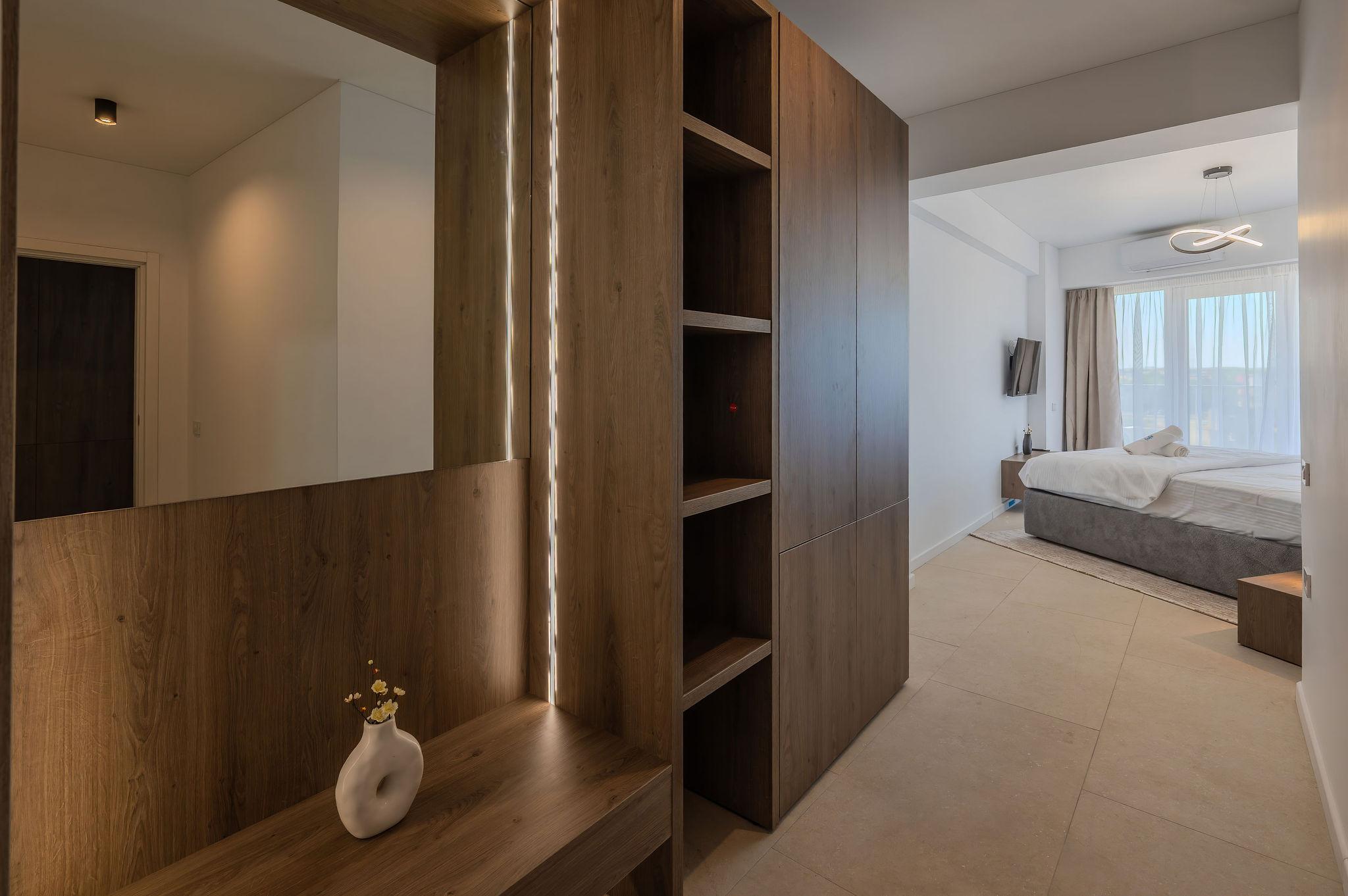 AC-405-Corniche Collection (151 SQM 2BD Corner View) — Apartment — city-view vacation rental at Aqua Cullinan Resort & SPA, Mamaia Nord, Constanța, Romania — property photo 4 | Aqua Vista Rentals
