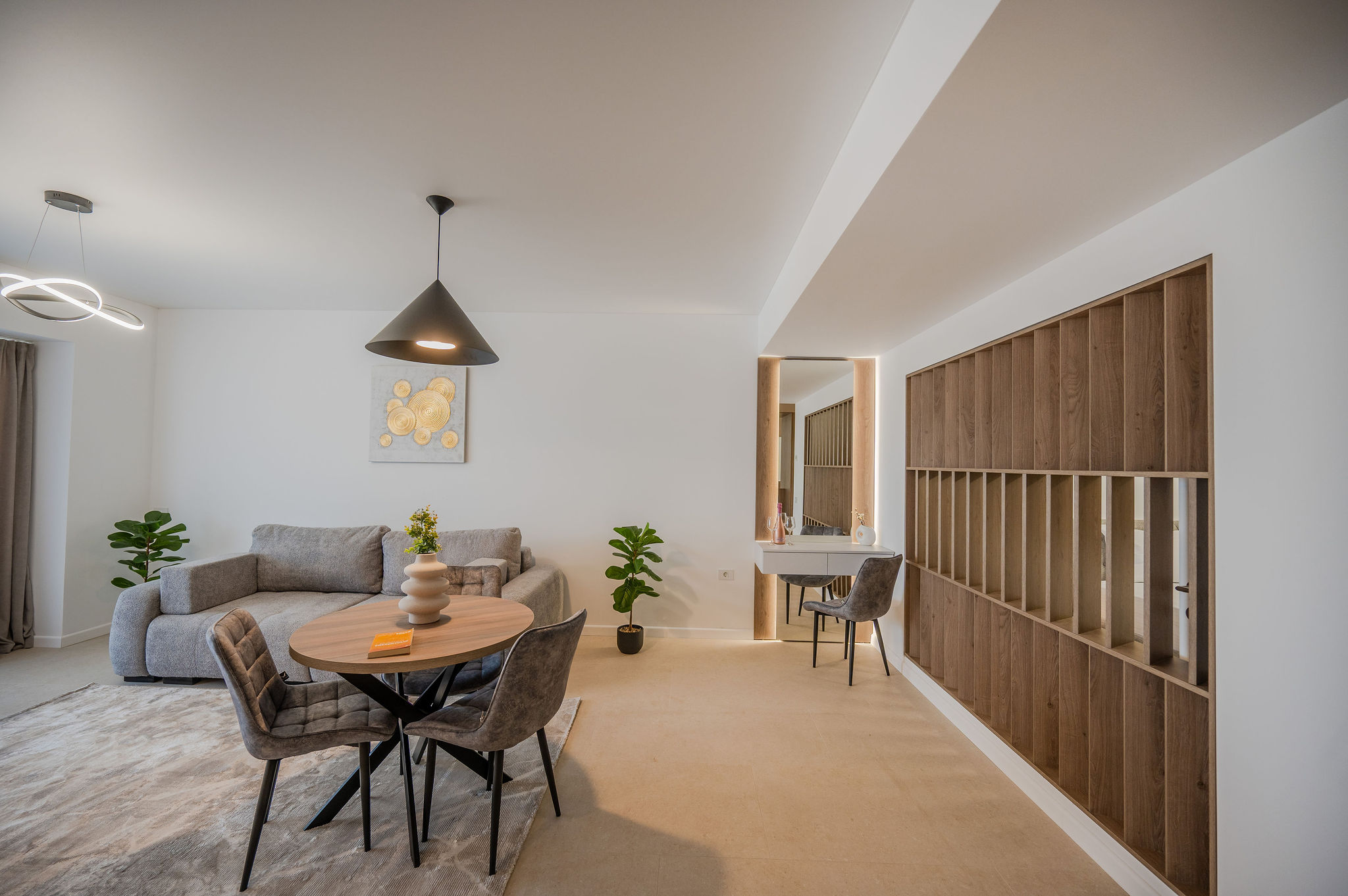AC-404-Silver Shadow Collection (89 SQM 1BD City View) — Apartament — închiriere de vacanță cu vedere la oraș în Aqua Cullinan Resort & SPA, Mamaia Nord, Constanța, România — fotografia 4 a proprietății | Aqua Vista Rentals