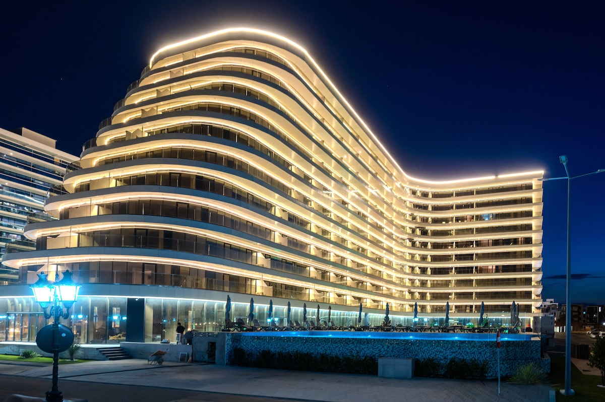 AC-431-Corniche Collection (151 SQM 2BD Corner View) — Apartment — city-view vacation rental at Aqua Cullinan Resort & SPA, Mamaia Nord, Constanța, Romania — main property photo | Aqua Vista Rentals