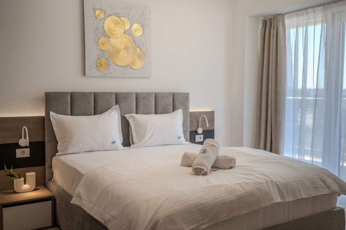 AC-431-Corniche Collection (151 SQM 2BD Corner View) — Apartment — city-view vacation rental at Aqua Cullinan Resort & SPA, Mamaia Nord, Constanța, Romania — property photo 4 | Aqua Vista Rentals