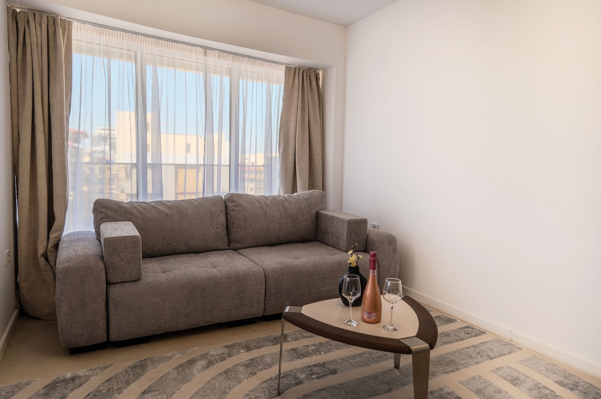 AC-431-Corniche Collection (151 SQM 2BD Corner View) — Apartment — city-view vacation rental at Aqua Cullinan Resort & SPA, Mamaia Nord, Constanța, Romania — property photo 6 | Aqua Vista Rentals