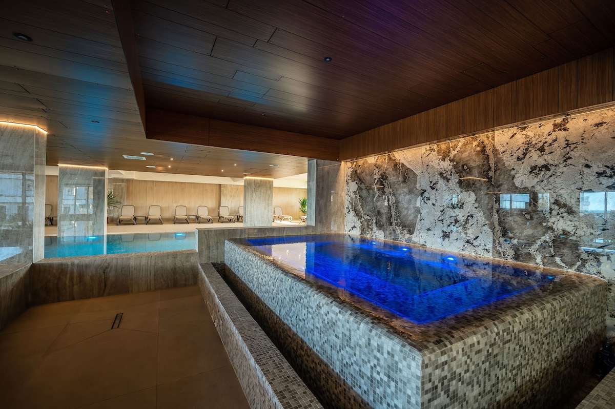 AC-433-Silver Shadow Collection (89 SQM 1BD City View) — Apartment — city-view vacation rental at Aqua Cullinan Resort & SPA, Mamaia Nord, Constanța, Romania — property photo 6 | Aqua Vista Rentals
