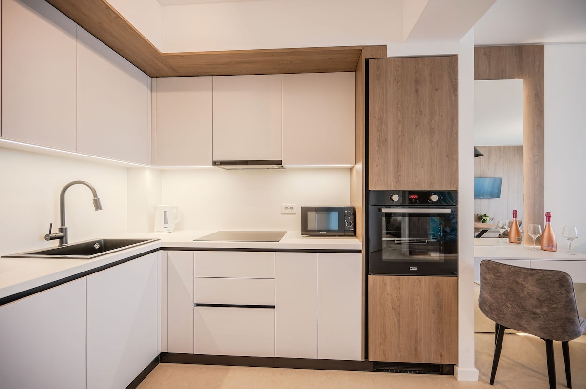AC-435-Silver Spirit Collection (104 SQM 1BD+ City View) — Apartment — city-view vacation rental at Aqua Cullinan Resort & SPA, Mamaia Nord, Constanța, Romania — property photo 6 | Aqua Vista Rentals