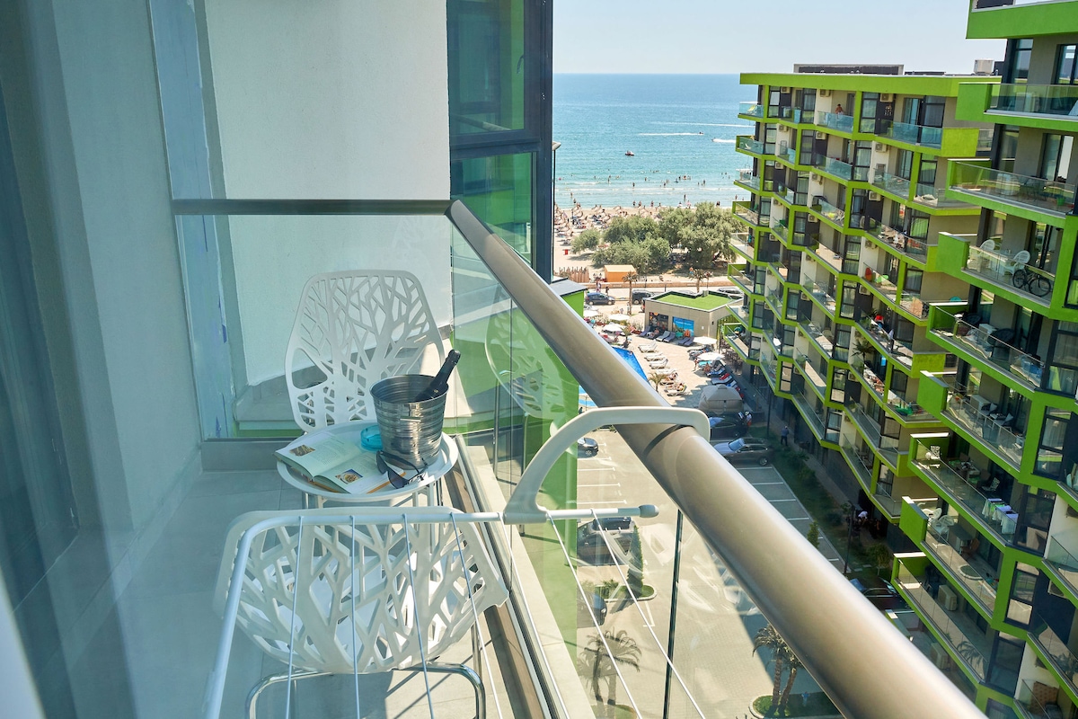 Studio Capri Spa n Pool Beach resort — Studio — sea-view vacation rental at Alezzi Beach Resort, Mamaia Nord, Constanța, Romania — main property photo | Aqua Vista Rentals