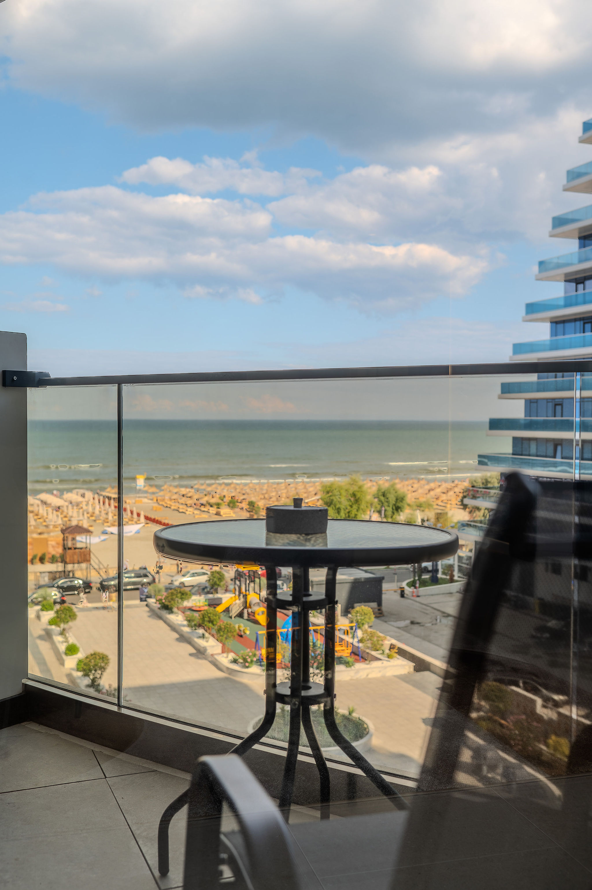 AC-226-Acove Collection (79 SQM. 2BD Studio Sea View) — Studio — închiriere de vacanță cu vedere la mare în Aqua Cullinan Resort & SPA, Mamaia Nord, Constanța, România — fotografia principală a proprietății | Aqua Vista Rentals