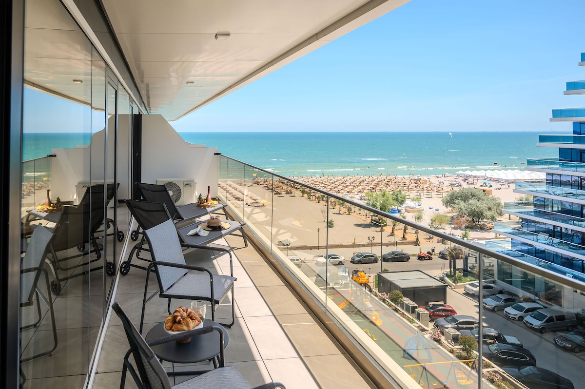 AC-222-Wraith Collection (102 SQM 2BD Family Sea View) — Apartament — închiriere de vacanță cu vedere la mare în Aqua Cullinan Resort & SPA, Mamaia Nord, Constanța, România — fotografia principală a proprietății | Aqua Vista Rentals