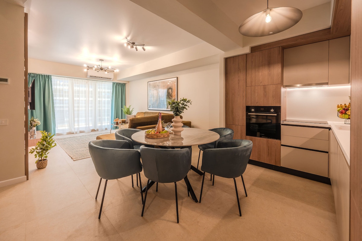 AC-222-Wraith Collection (102 SQM 2BD Family Sea View) — Apartament — închiriere de vacanță cu vedere la mare în Aqua Cullinan Resort & SPA, Mamaia Nord, Constanța, România — fotografia 4 a proprietății | Aqua Vista Rentals
