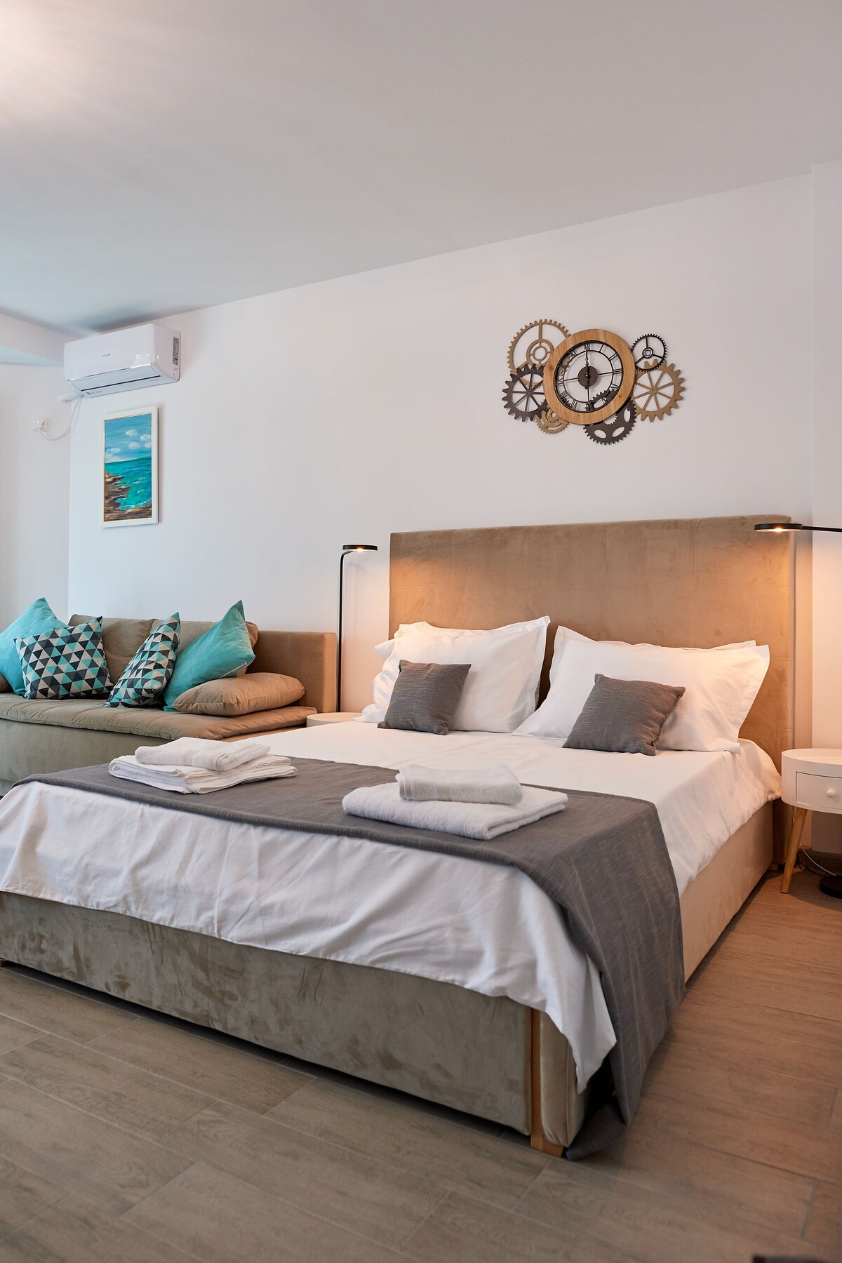 Studio Capri Spa n Pool Beach resort — Studio — sea-view vacation rental at Alezzi Beach Resort, Mamaia Nord, Constanța, Romania — property photo 6 | Aqua Vista Rentals