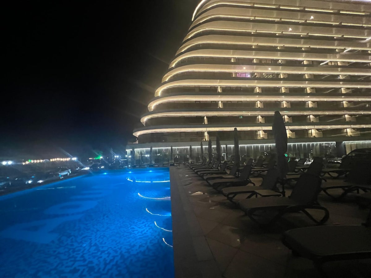AC-224-Spectre Collection (60 SQM Studio Sea View) — Studio — închiriere de vacanță cu vedere la mare în Aqua Cullinan Resort & SPA, Mamaia Nord, Constanța, România — fotografia 4 a proprietății | Aqua Vista Rentals