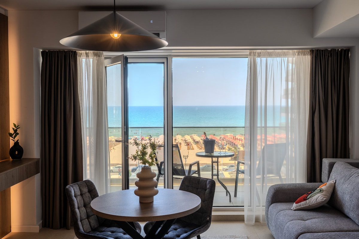 Ghost Collection (145 SQM 2BD Sea View Premium) — Apartament — închiriere de vacanță cu vedere la mare în Aqua Cullinan Resort & SPA, Mamaia Nord, Constanța, România — fotografia principală a proprietății | Aqua Vista Rentals