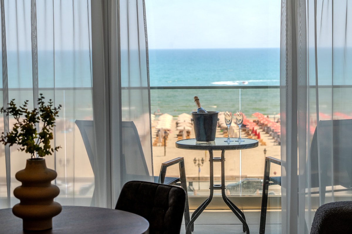 Ghost Collection (145 SQM 2BD Sea View Premium) — Apartament — închiriere de vacanță cu vedere la mare în Aqua Cullinan Resort & SPA, Mamaia Nord, Constanța, România — fotografia 2 a proprietății | Aqua Vista Rentals